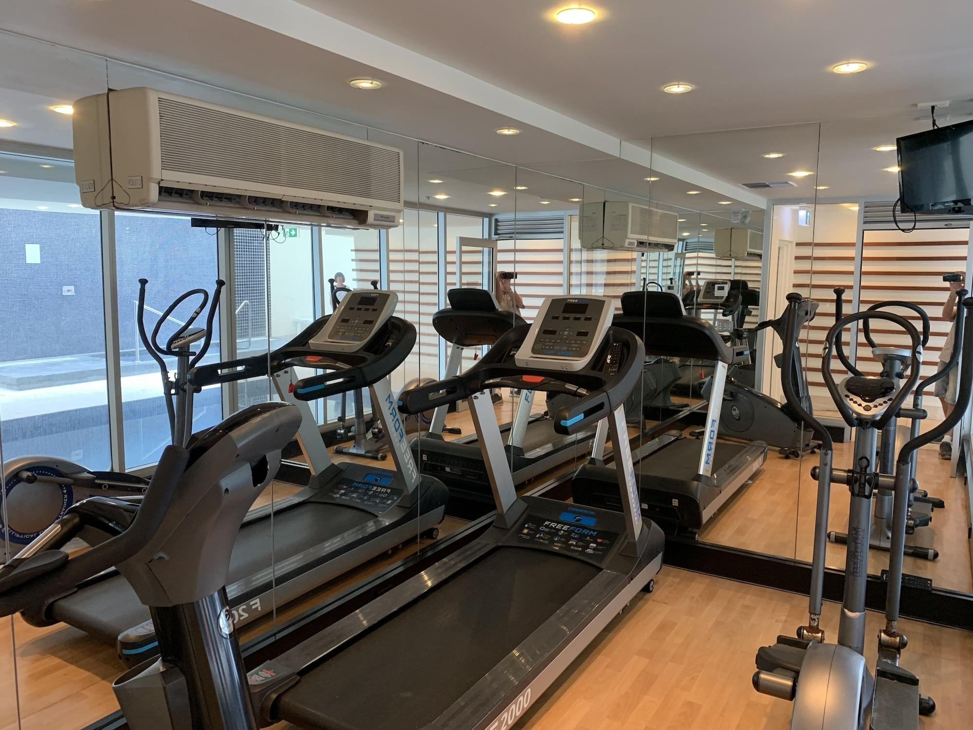 Ensenada Motor Inn And Suites Adelaide Bagian luar foto