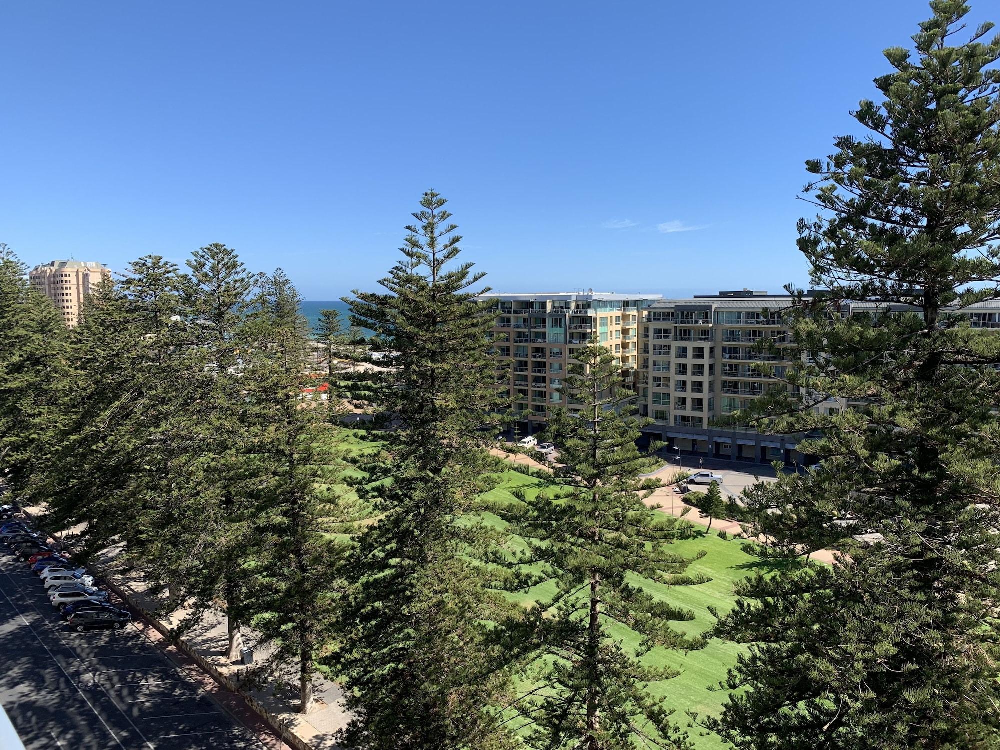 Ensenada Motor Inn And Suites Adelaide Bagian luar foto