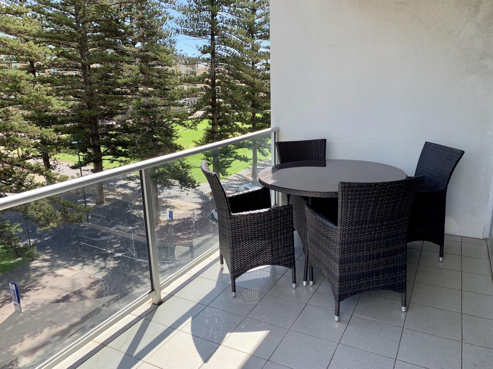 Ensenada Motor Inn And Suites Adelaide Bagian luar foto