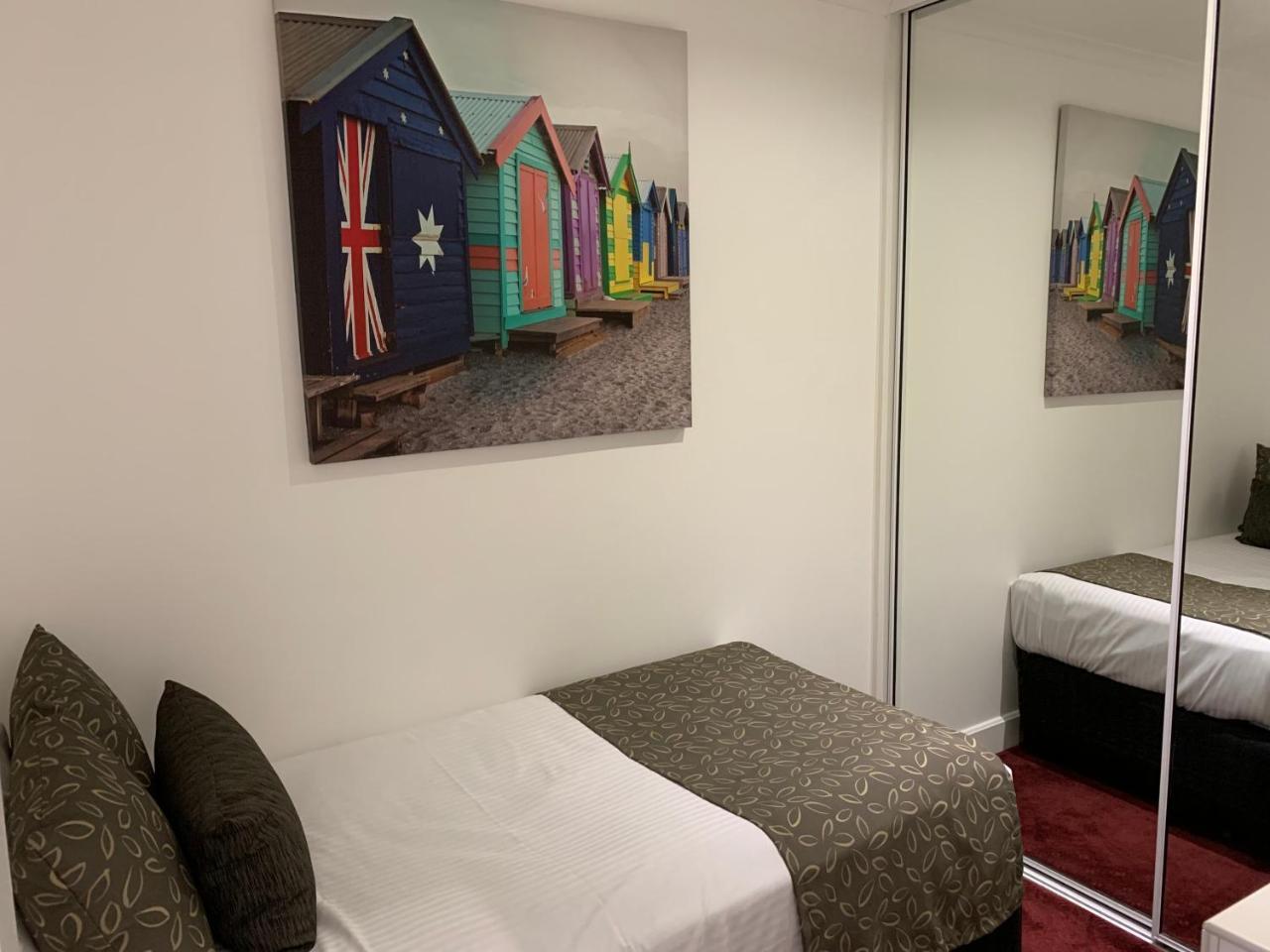 Ensenada Motor Inn And Suites Adelaide Bagian luar foto